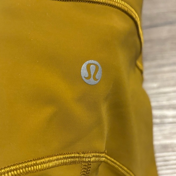 New! Lululemon Power Thru HR Tight - Picture 11 of 12